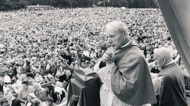 Prymas Wyszyński - mąż stanu i pasterz Kościoła w Polsce Prymas Wyszyński - mąż stanu i pasterz Kościoła w Polsce